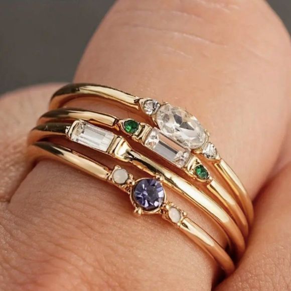 ✨HOST PICK🍸✨ Yellow Gold Tone 4pc Rings✨ - Picture 3 of 14